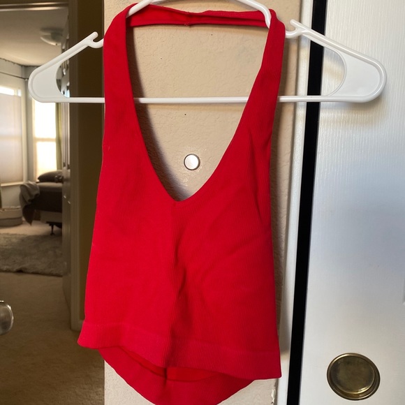 Crop halter top RED. size Small. Forever 21. - Picture 2 of 2